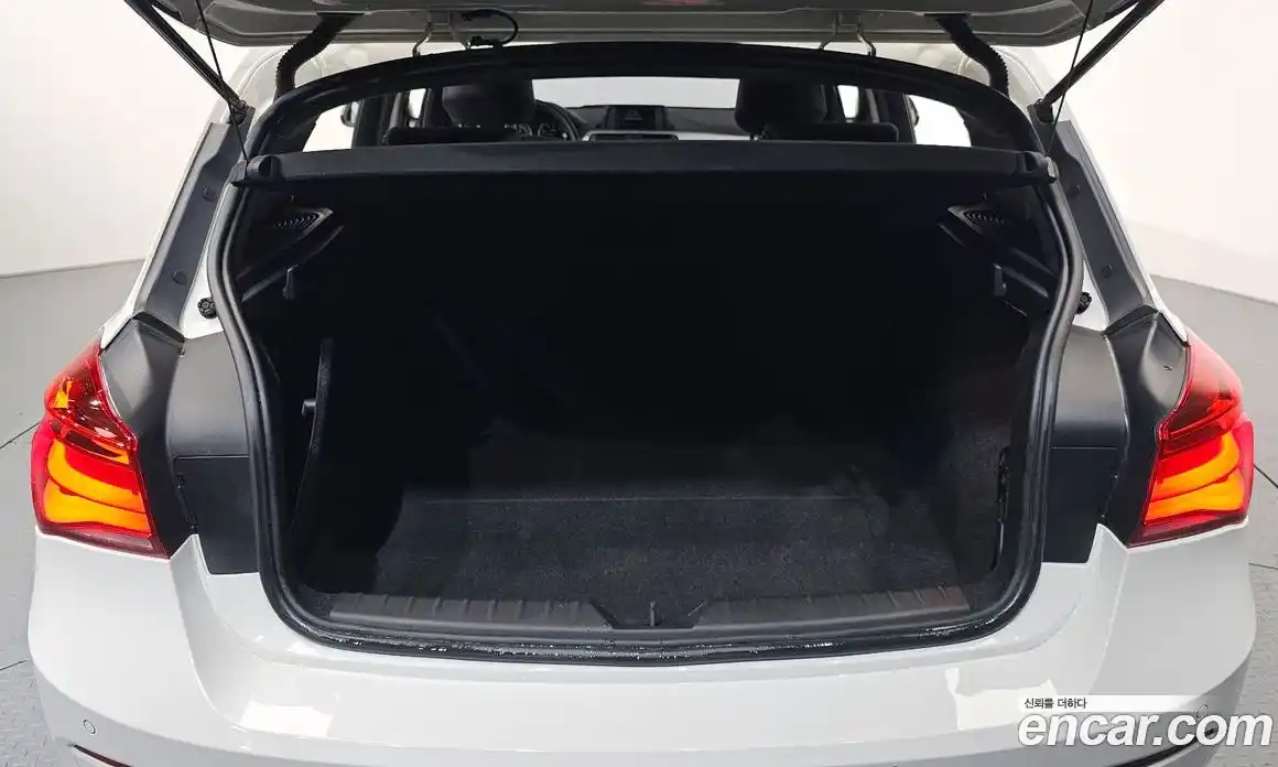 BMW 1-Series 2018 2.0 Автомат в Москве № 228555, фото 19