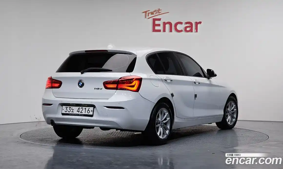 BMW 1-Series 2018 2.0 Автомат в Москве № 228555, фото 8