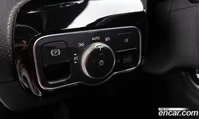 Mercedes-Benz A-Class 2022 2.0 Автомат в Москве № 229414, миниатюра 6