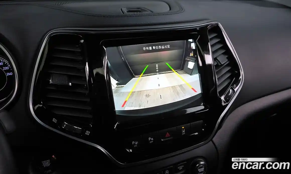 Jeep Cherokee 2020 2.4 Автомат в Москве № 232720, фото 14