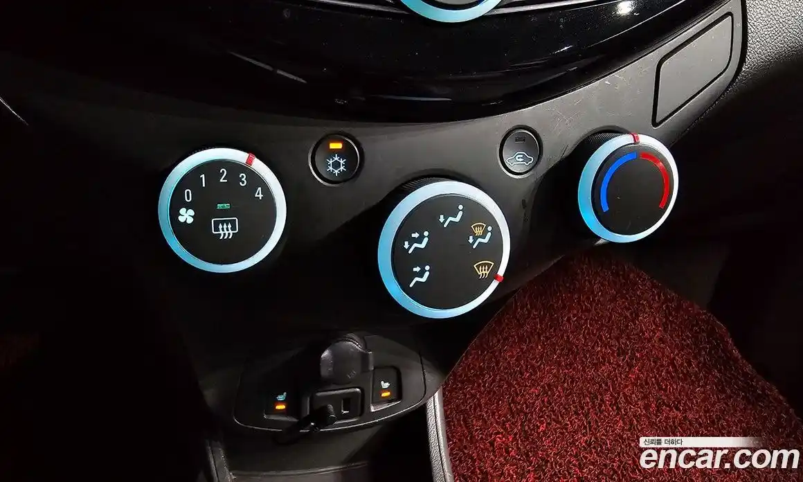 Chevrolet Spark 2014 1.0 Автомат в Москве № 25156, фото 20