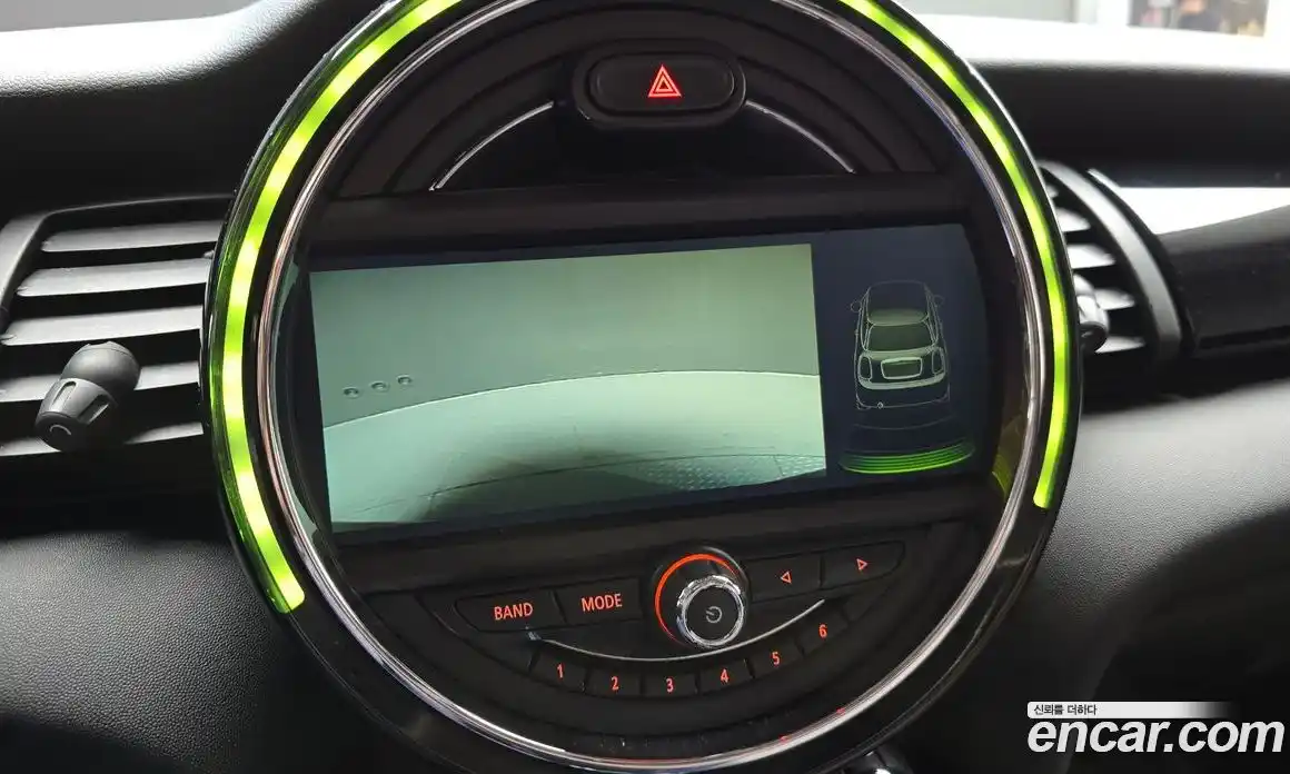 Mini Cooper 2015 1.5 Автомат в Москве № 253469, фото 15