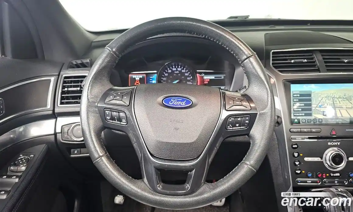 Ford Explorer 2018 2.3 Автомат в Москве № 255705, фото 11