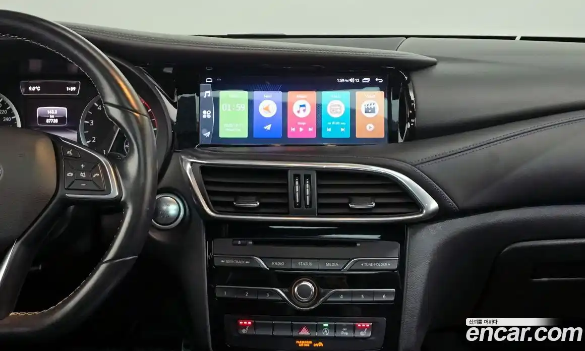 Infiniti Q30 2017 2.0 Автомат в Москве № 256143, фото 16