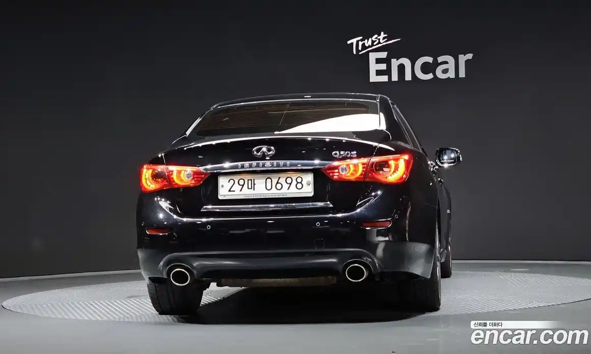 Infiniti Q50 2016 3.5 Автомат в Москве № 256192, фото 17