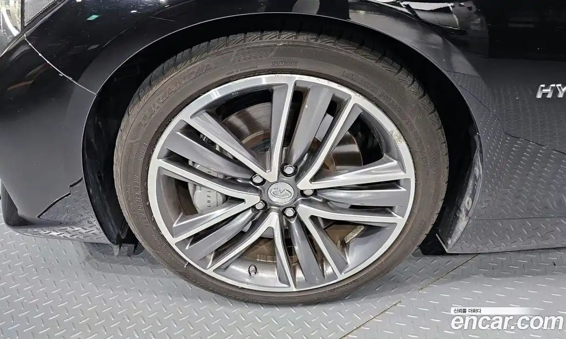 Infiniti Q50 2016 3.5 Автомат в Москве № 256192, фото 4