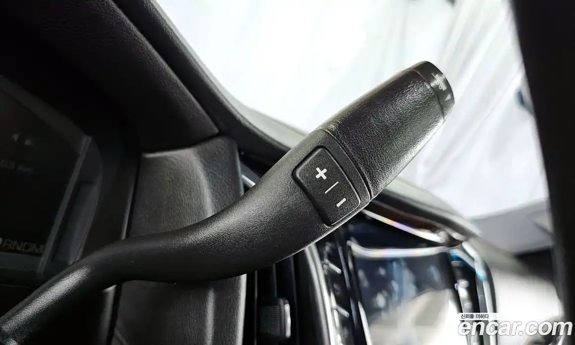 Cadillac Escalade 2015 6.2 Автомат в Москве № 256447, фото 12