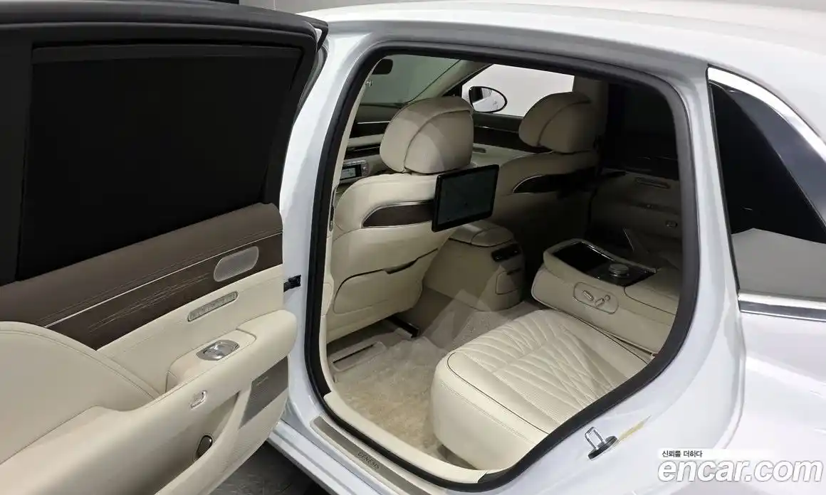 Genesis G90 2023 3.5 Автомат в Москве № 26006, фото 10