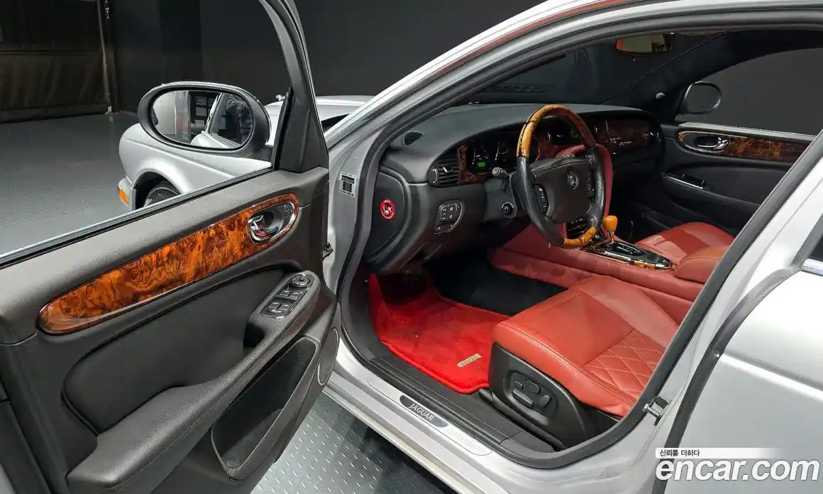 Jaguar XJ-8 2005 4.2 Автомат в Москве № 283832, фото 11