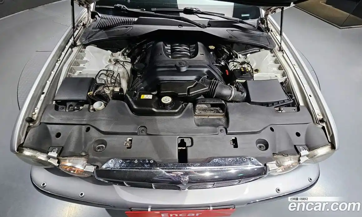 Jaguar XJ-8 2005 4.2 Автомат в Москве № 283832, фото 13