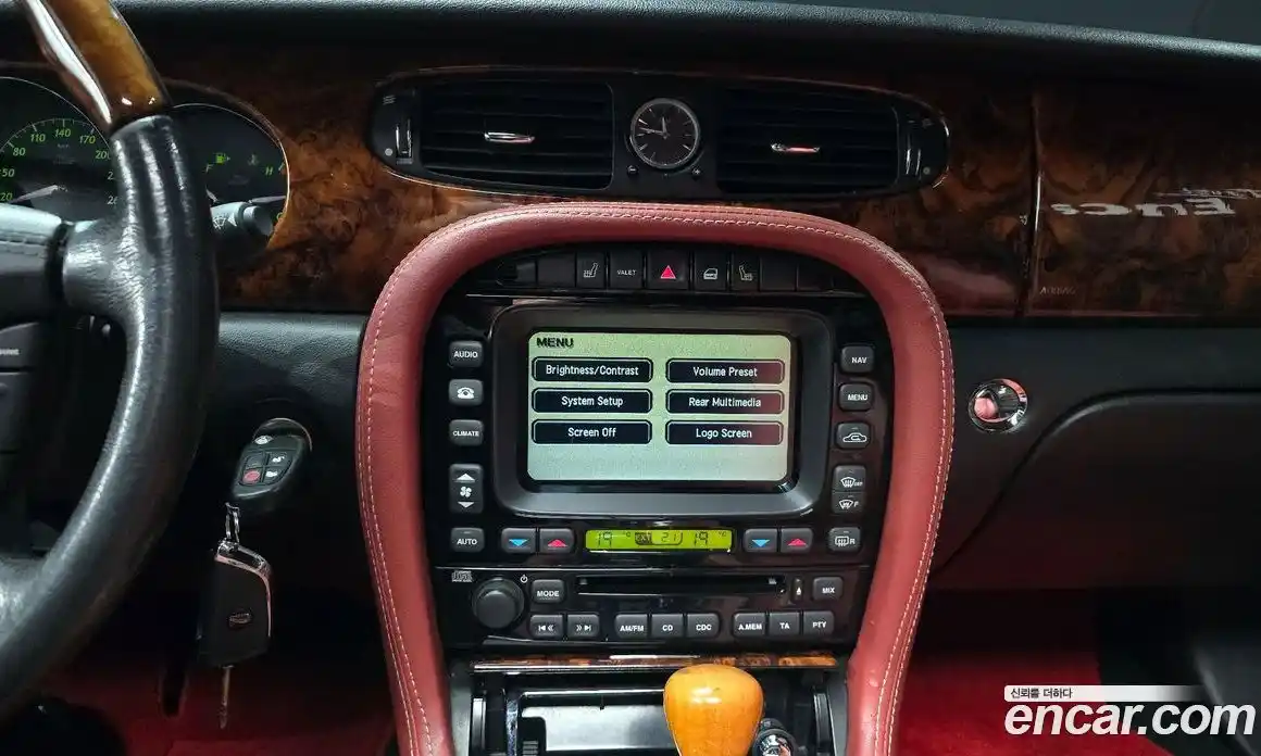 Jaguar XJ-8 2005 4.2 Автомат в Москве № 283832, фото 16