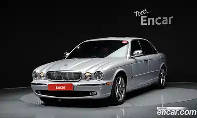 Jaguar XJ-8 2005 4.2 Автомат в Москве № 283832, миниатюра 5