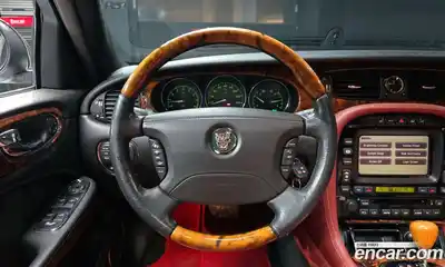 Jaguar XJ-8 2005 4.2 Автомат в Москве № 283832, миниатюра 6