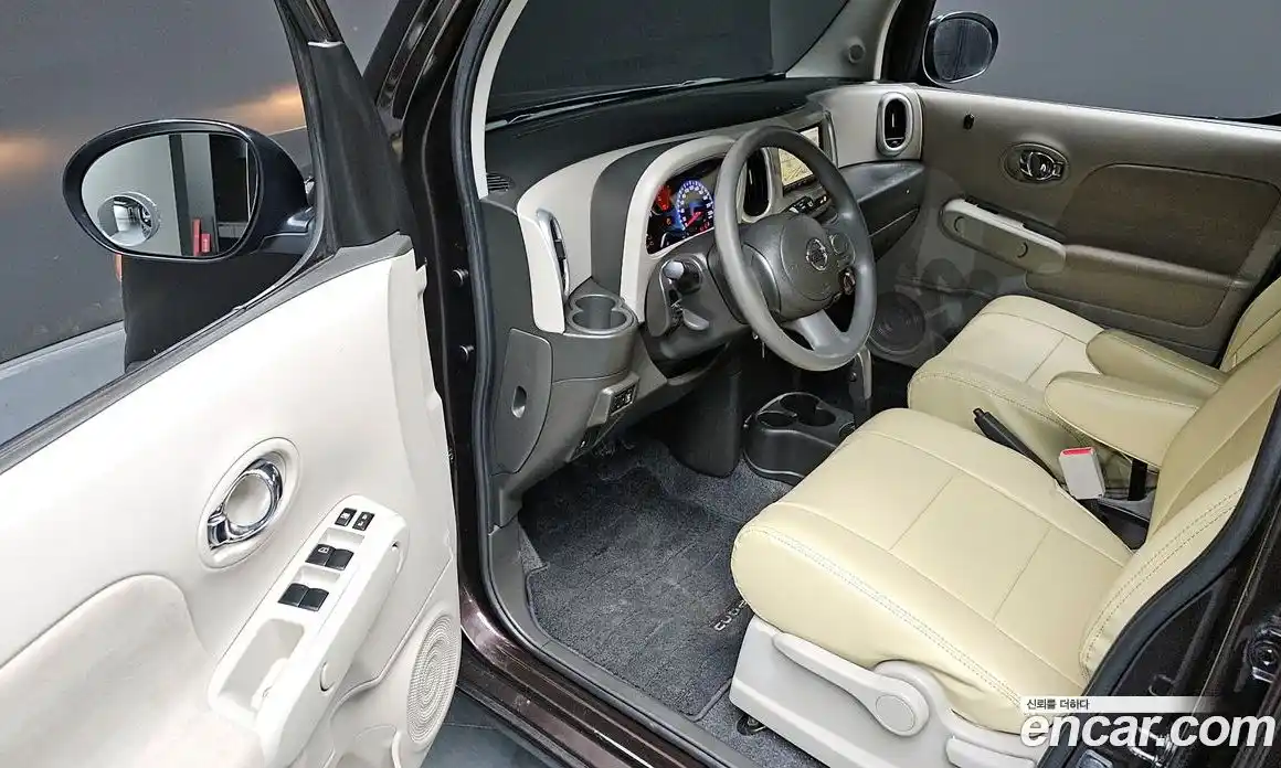 Nissan Cube 2012 1.8 Автомат в Москве № 285037, фото 19