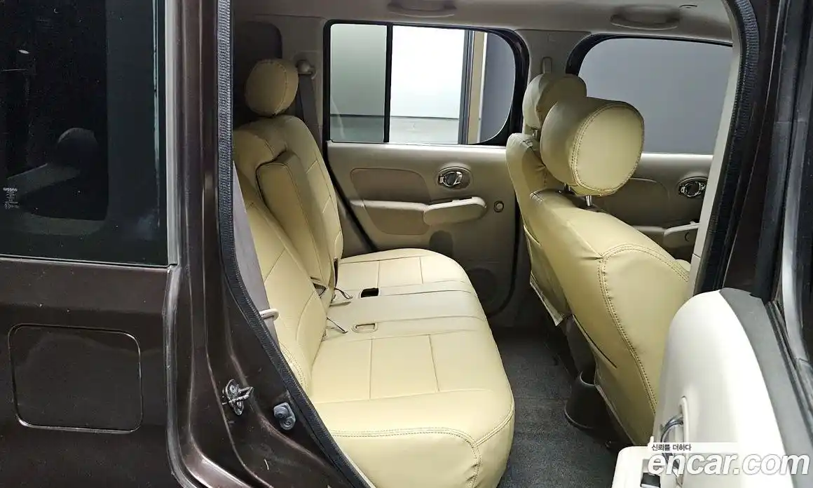 Nissan Cube 2012 1.8 Автомат в Москве № 285037, фото 8