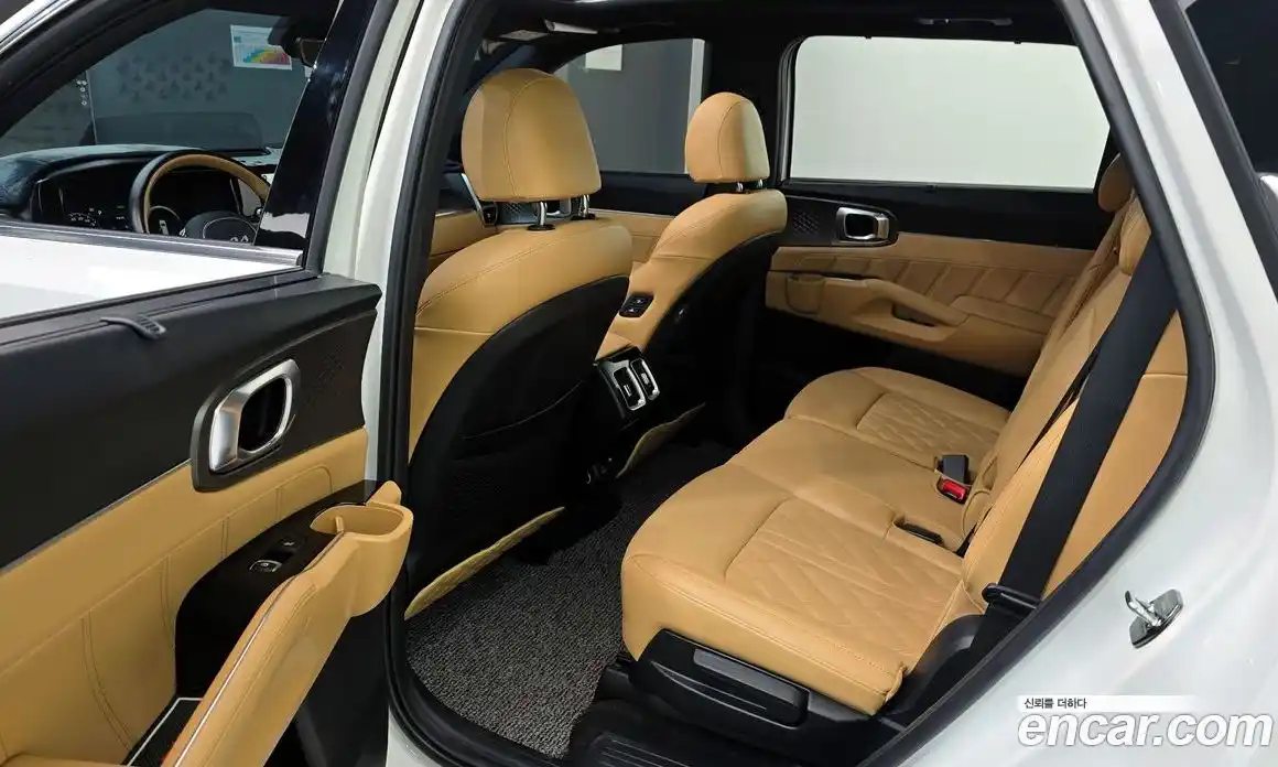 Kia Sorento 2023 1.6 Автомат в Москве № 288112, фото 8