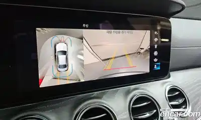 Mercedes-Benz E-Class 2023 2.0 Автомат в Москве № 289500, миниатюра 12