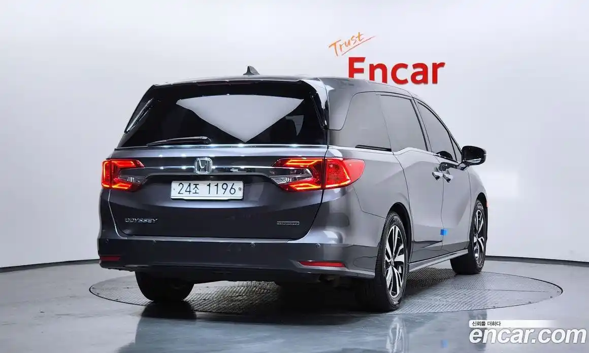 Honda Odyssey 2018 3.5 Автомат в Москве № 302874, фото 16