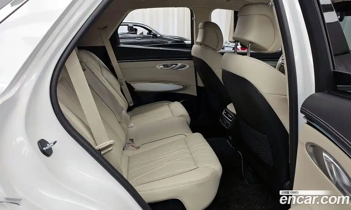 Genesis GV70 2025 2.5 Автомат в Москве № 308693, фото 11