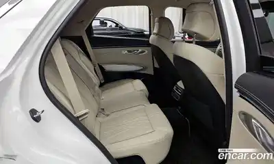 Genesis GV70 2025 2.5 Автомат в Москве № 308693, миниатюра 11