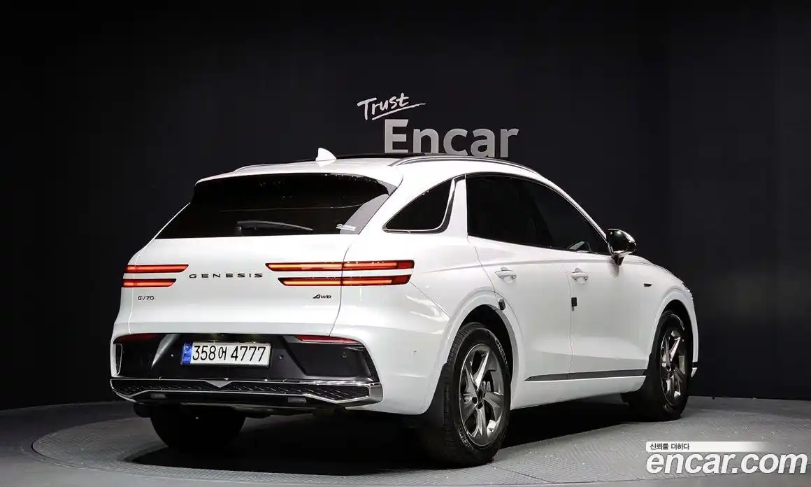 Genesis GV70 2025 2.5 Автомат в Москве № 308693, фото 12