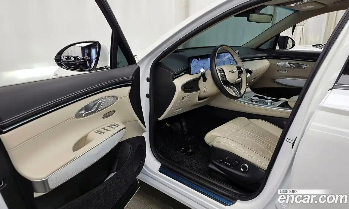 Genesis GV70 2025 2.5 Автомат в Москве № 308693, фото 20