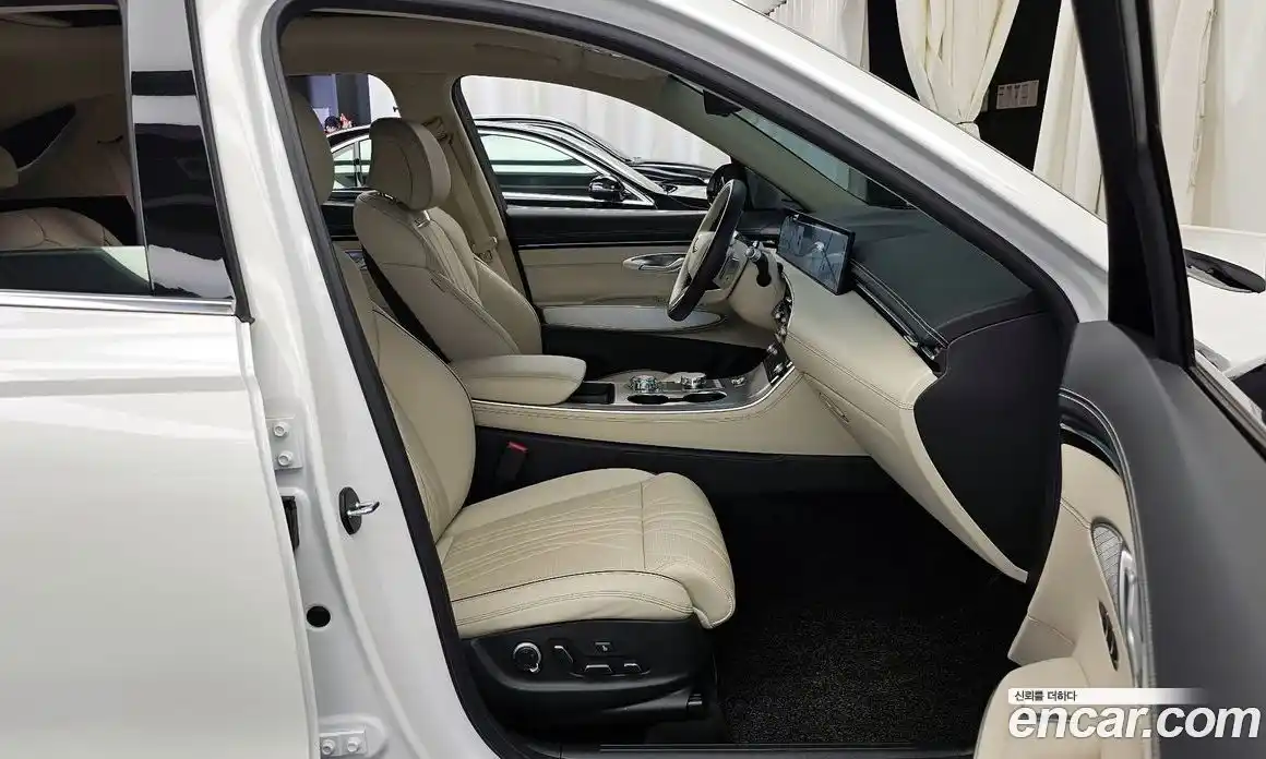 Genesis GV70 2025 2.5 Автомат в Москве № 308693, фото 6