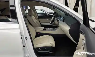 Genesis GV70 2025 2.5 Автомат в Москве № 308693, миниатюра 6