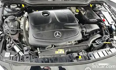 Mercedes-Benz GLA-Class 2018 2.0 Автомат в Москве № 310293, миниатюра 11