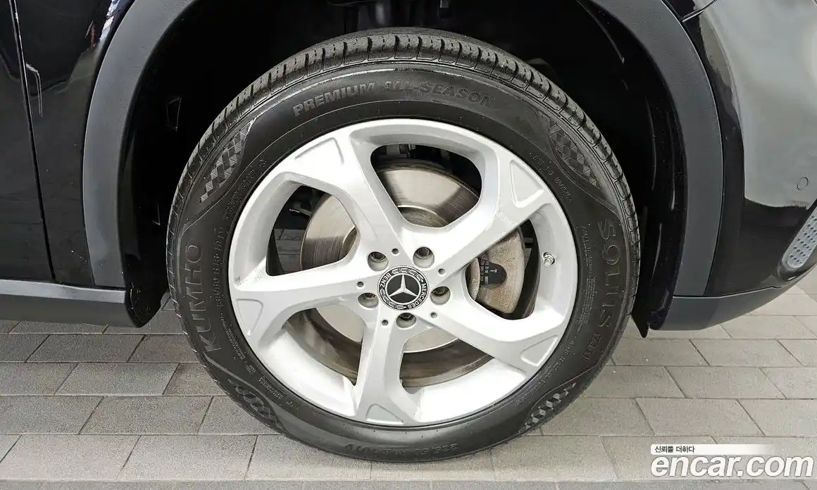 Mercedes-Benz GLA-Class 2018 2.0 Автомат в Москве № 310293, фото 13