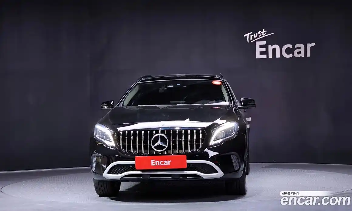 Mercedes-Benz GLA-Class 2018 2.0 Автомат в Москве № 310293, фото 18