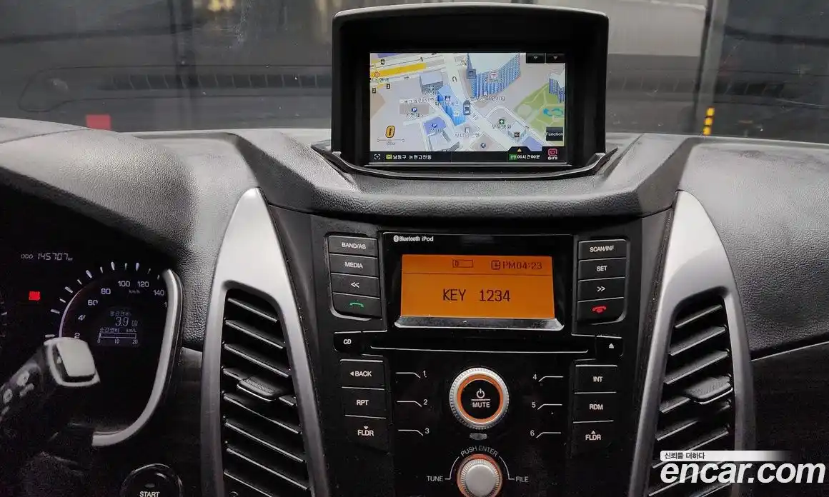 SsangYong Korando 2015 2.0 Автомат в Москве № 31645, фото 12