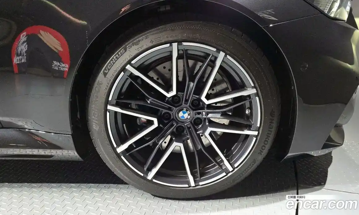 BMW M5 2025 4.4 Автомат в Москве № 318101, фото 1