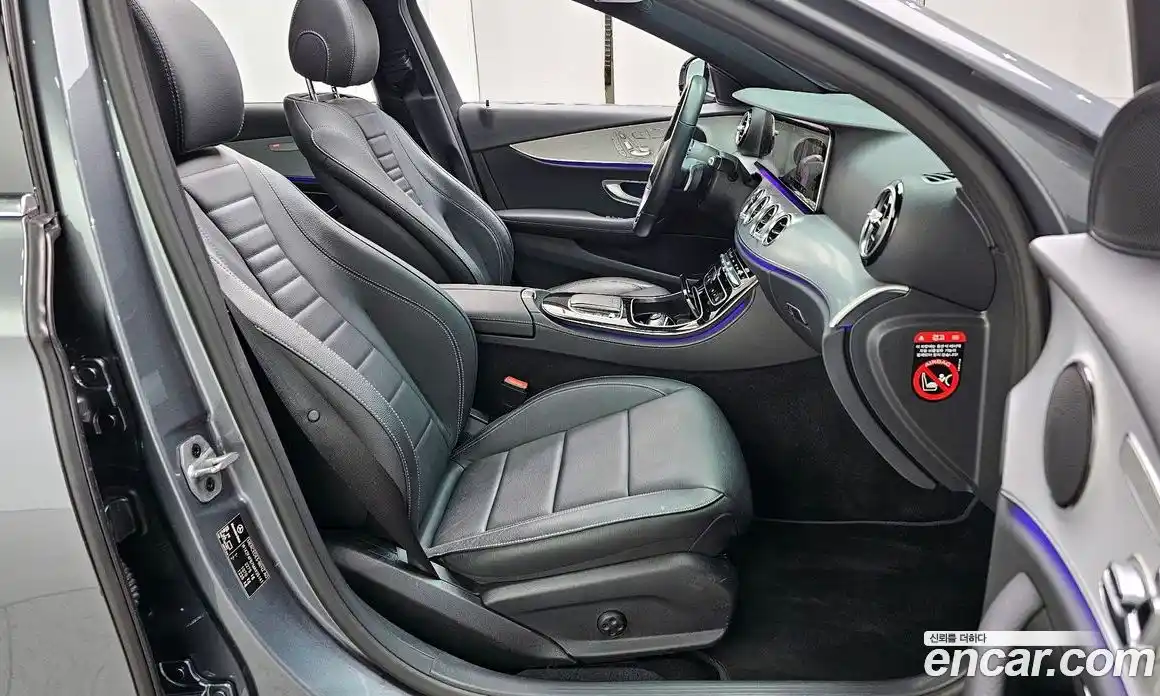 Mercedes-Benz E-Class 2021 2.0 Автомат в Москве № 324783, фото 12