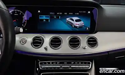 Mercedes-Benz E-Class 2021 2.0 Автомат в Москве № 324783, миниатюра 8