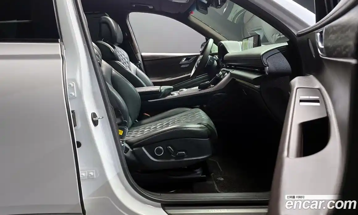 Genesis GV80 2021 3.0 Автомат в Москве № 339766, фото 18