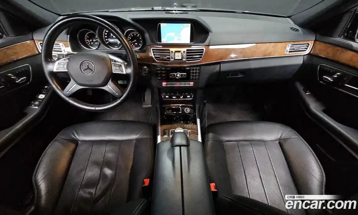 Mercedes-Benz E-Class 2014 3.5 Автомат в Москве № 341565, фото 18