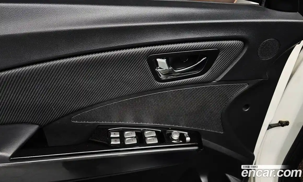 SsangYong TIBOLI 2016 1.6 Автомат в Москве № 34299, фото 10