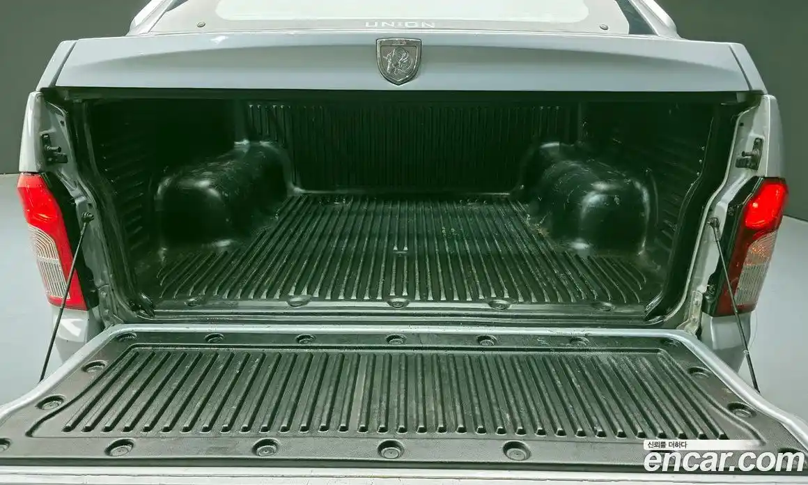 SsangYong Korando 2014 2.0 Механическая в Москве № 36419, фото 10