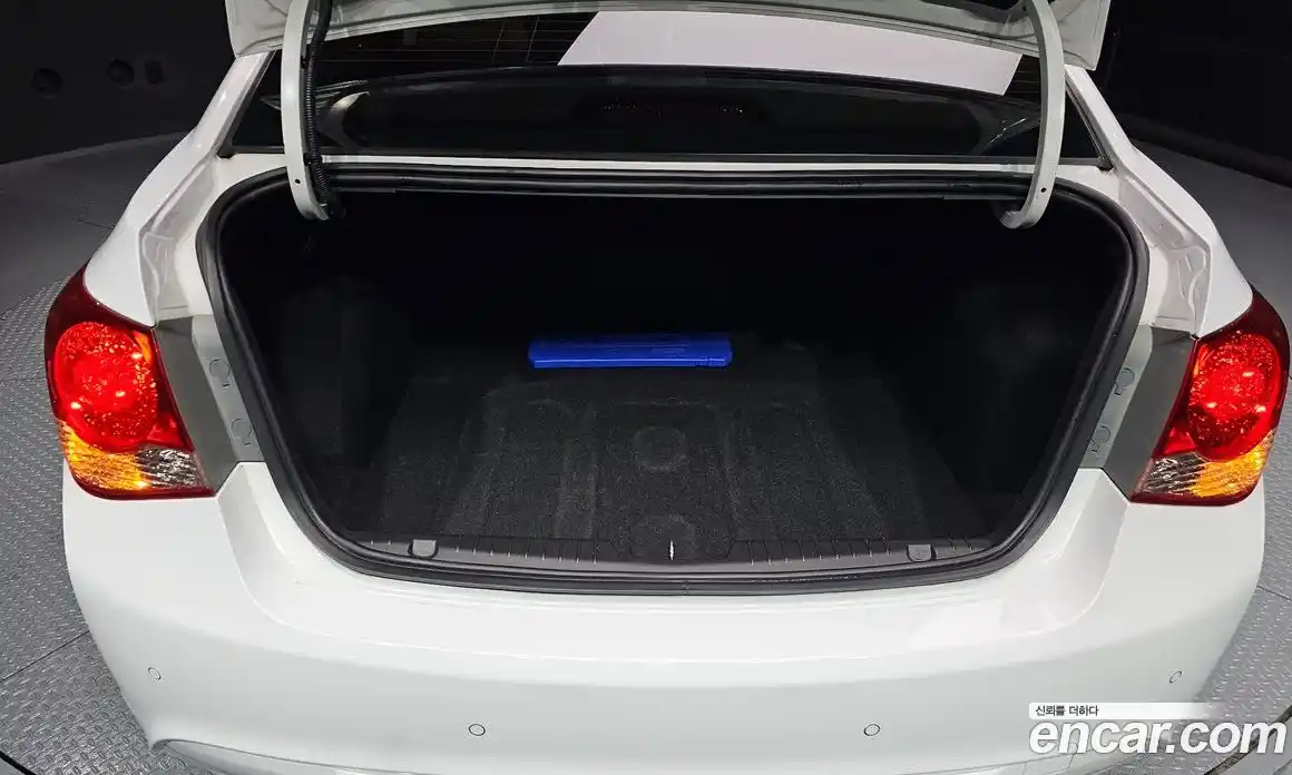 Chevrolet Cruze 2014 1.8 Автомат в Москве № 39914, фото 3