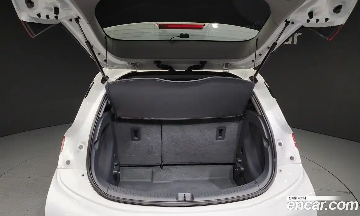 Chevrolet Bolt EV 2020 0.2 Автомат в Москве № 41015, фото 20