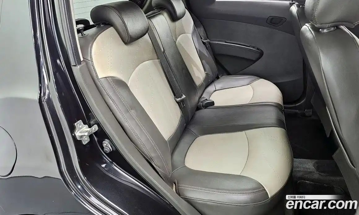 Chevrolet Spark 2014 1.0 Автомат в Москве № 41312, фото 4