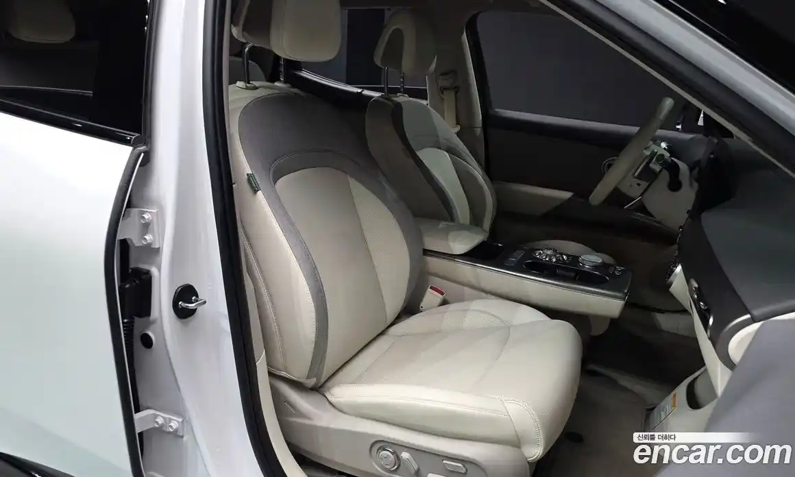 Genesis GV60 2022 0.1 Автомат в Москве № 42058, фото 13