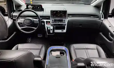 Hyundai Staria, 2022