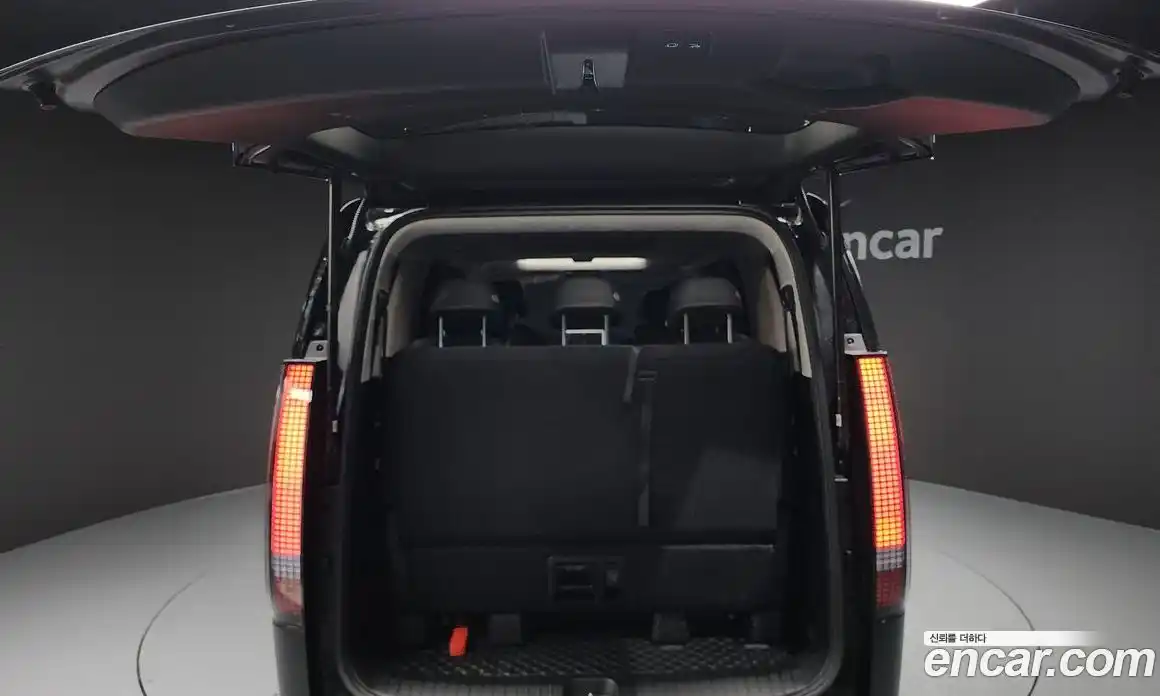 Hyundai Staria 2022 2.2 Автомат в Москве № 44565, фото 3