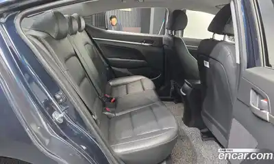 Hyundai Avante 2019 1.6 Автомат в Москве № 47656, миниатюра 12