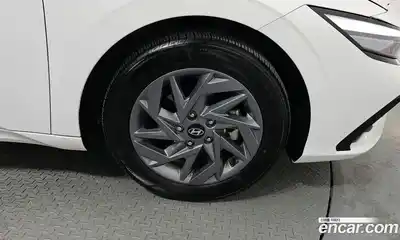 Hyundai Avante 2024 1.6 Автомат в Москве № 48785, миниатюра 3