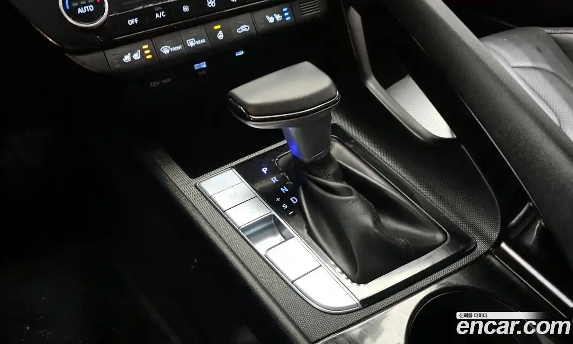 Hyundai Avante 2024 1.6 Автомат в Москве № 48785, фото 9