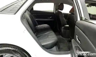 Hyundai Avante 2024 1.6 Автомат в Москве № 48785, миниатюра 10