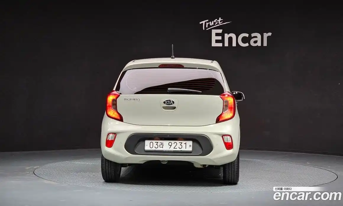 Kia Morning 2017 1.0 Автомат в Москве № 51528, фото 6